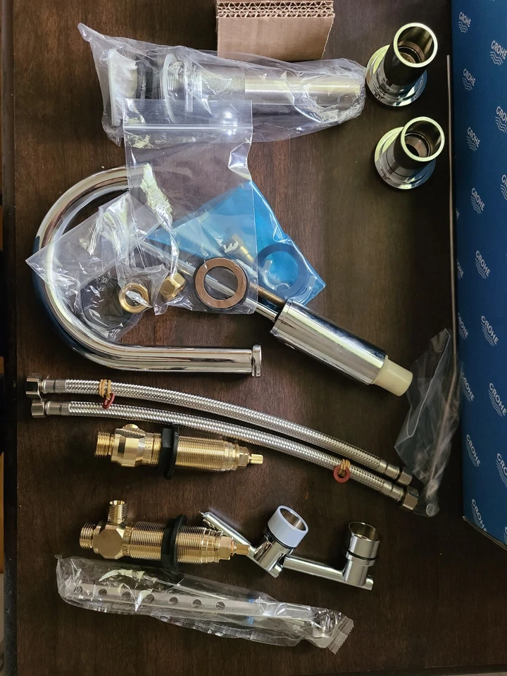 Grifo de baño GROHE 2006900A 8" CROMADO 2 MANIJAS TAMAÑO L 1,2 GPM con asas Foto 3 de 3