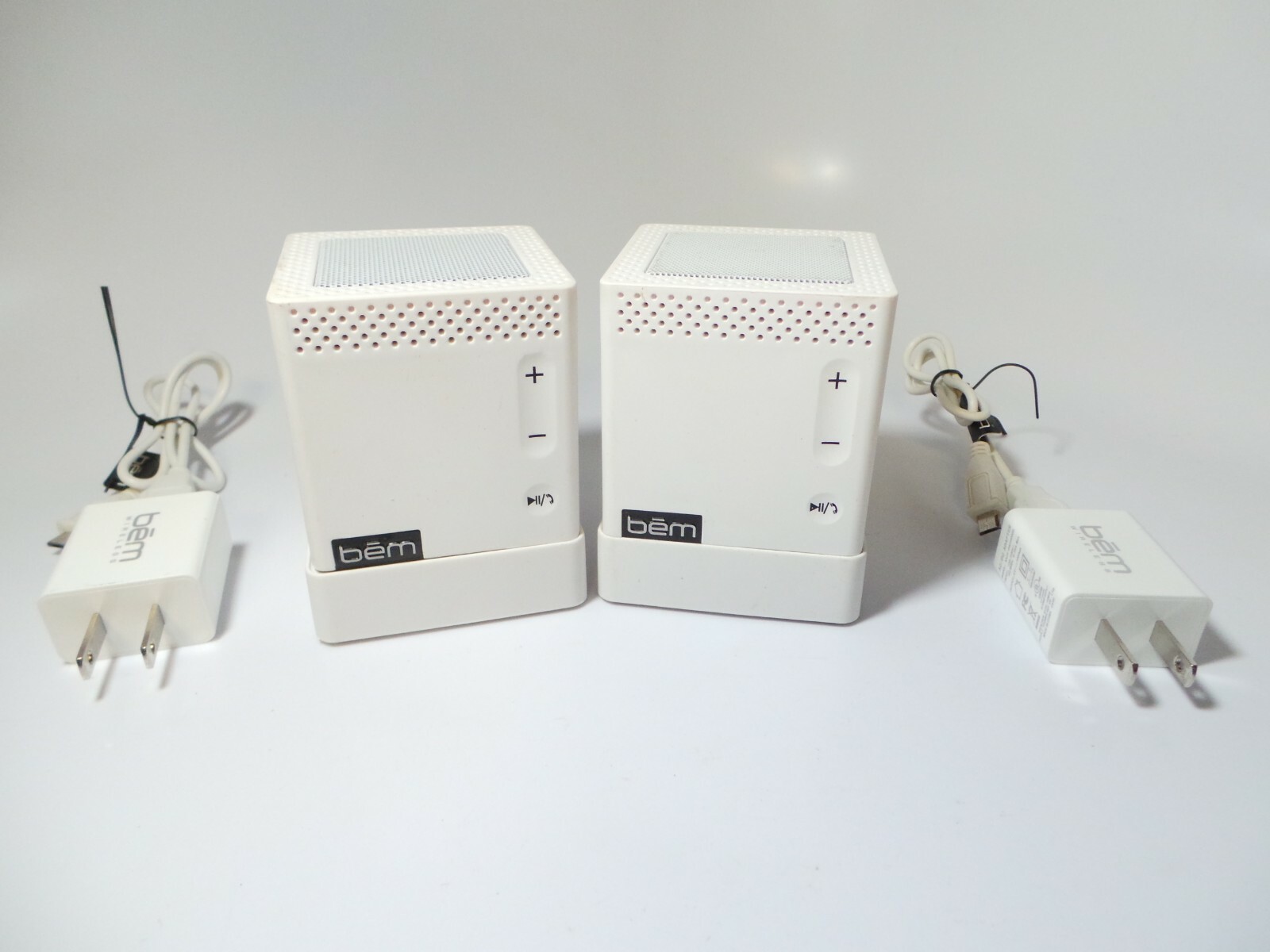 Pair of BEM HL2750 WIRELESS SPEAKER W/CHARGER & CABLE 2 Speakers eBay