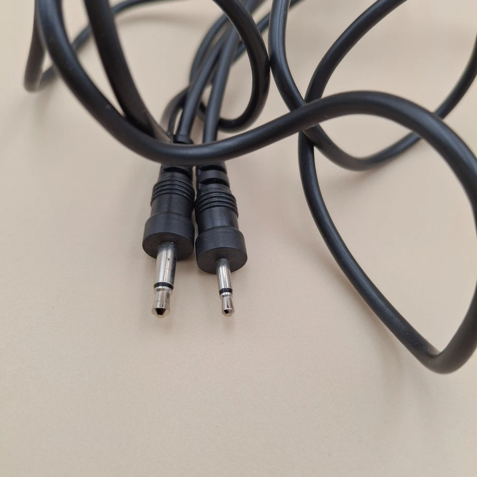 GENEXXA 33-1067 DYNAMIC MIKE/MICROPHONE-200 OHM. 90's / 2000's. Vintage. (refB) - Image 4 of 4