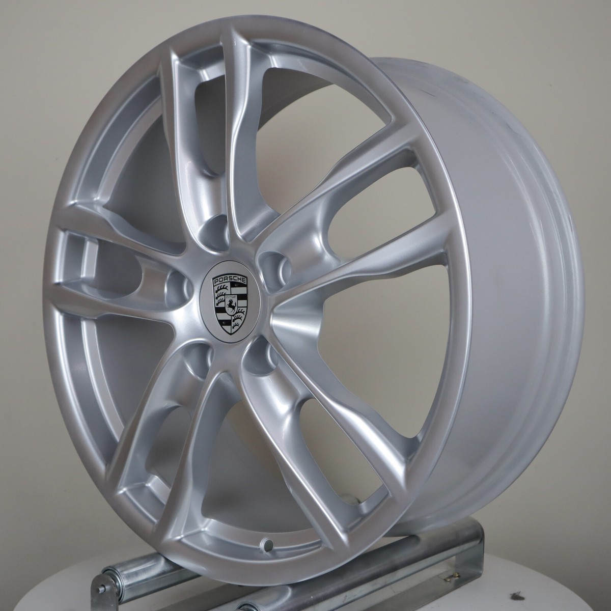 PORSCHE BOXSTER S III 19X8.0 FRONT WHEEL 98136214002 OEM RIM 19