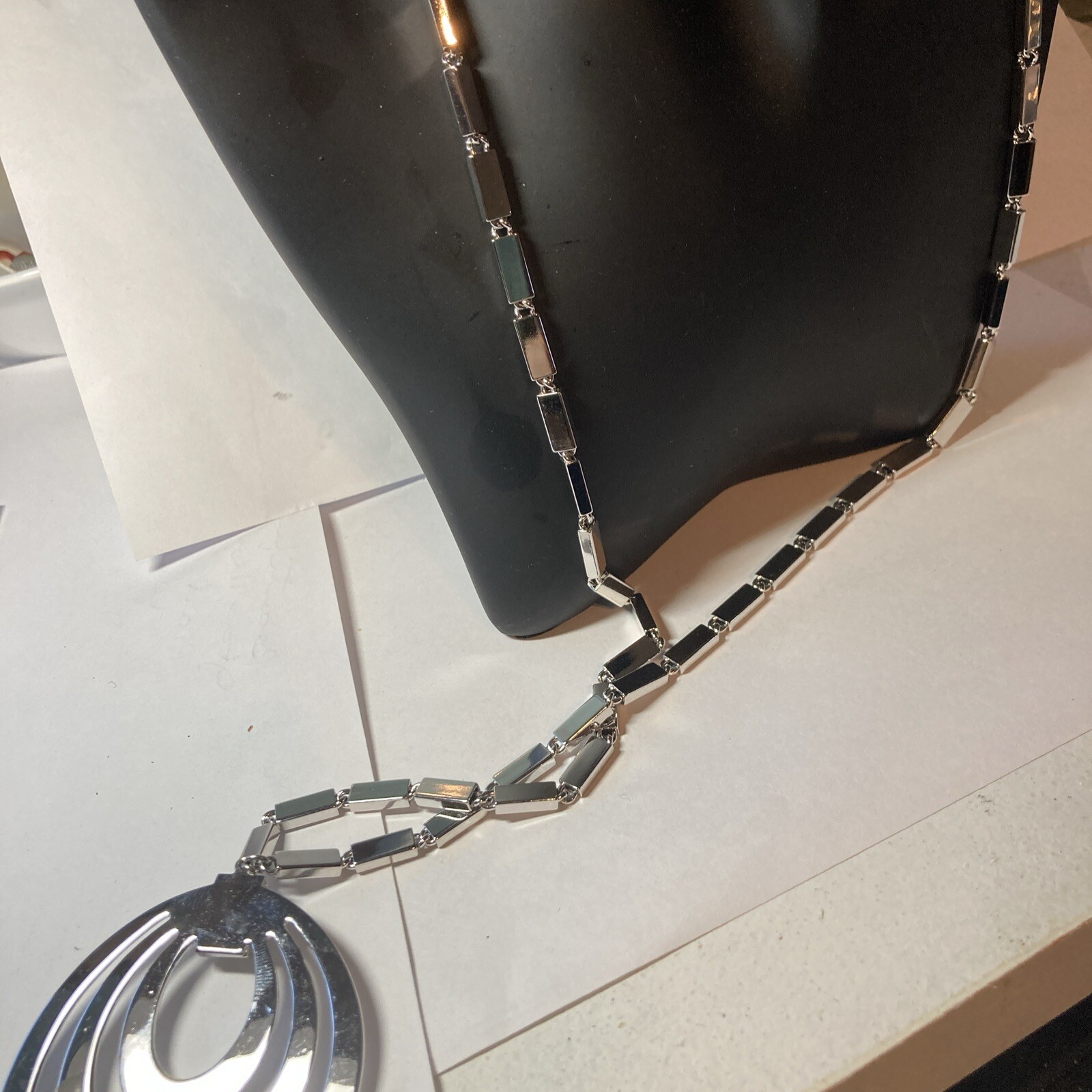 28" Rectangle links Monet Silvertone Modernist 3 … - image 1