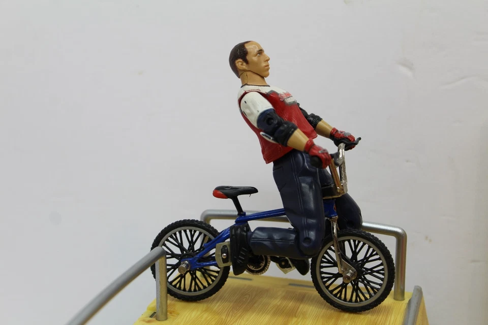 Lote de bicicleta de dedo vintage Flick Trix Haro BMX con rampa de medio tubo y más Foto 3 de 4