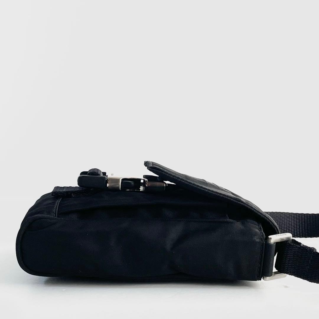 Excellent to Excellent Condition PRADA 2way Mini Shoulder Bag Smartphone Pouc thumbnail 4