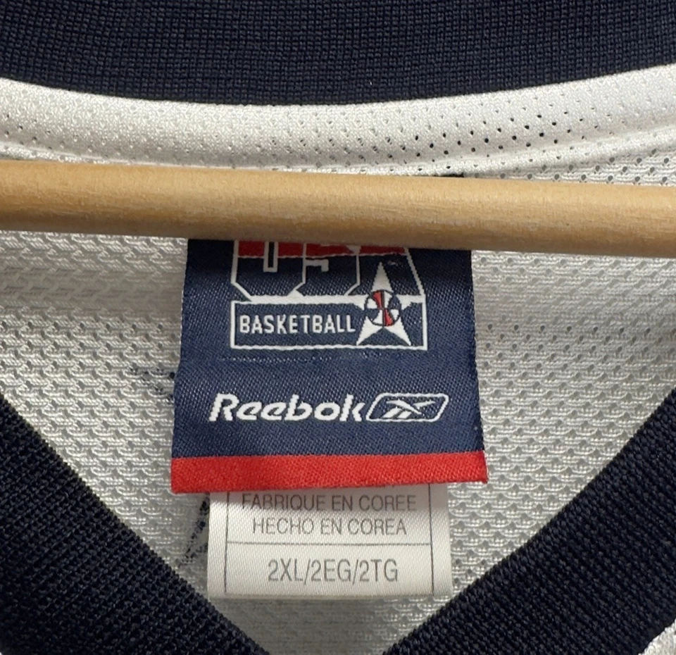 Allen Iverson #4 USA Dream Team Reebok NBA Vtg Men's 2XL Basketball White Jersey - Image 4 of 4