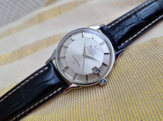 Vintage Swiss Omega Constellation watch in steel 14900 564 pie pan dial runs