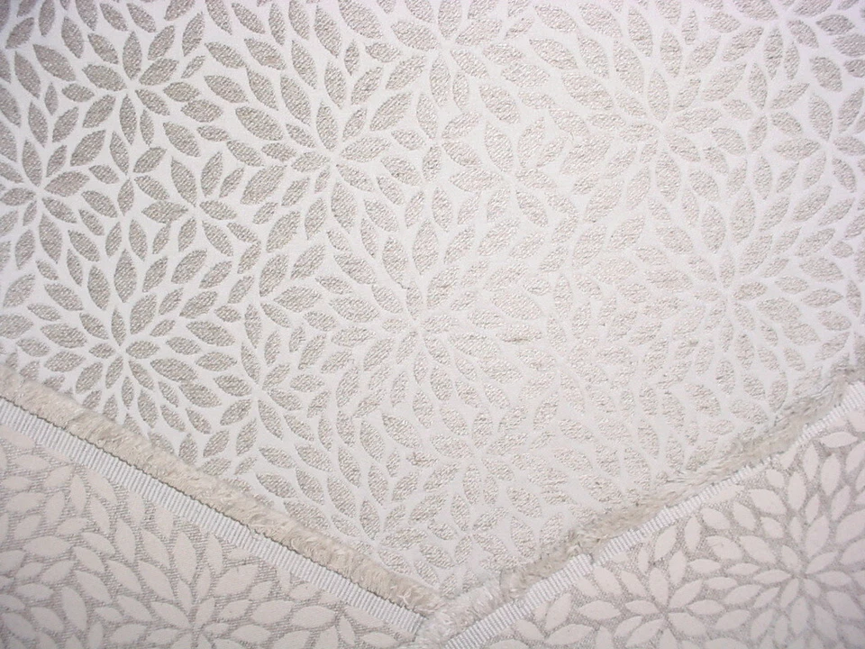 Tela de tapicería de chenilla floral de abedul tejido Risa Scalamandre 27239 1-7/8Y Foto 4 de 4