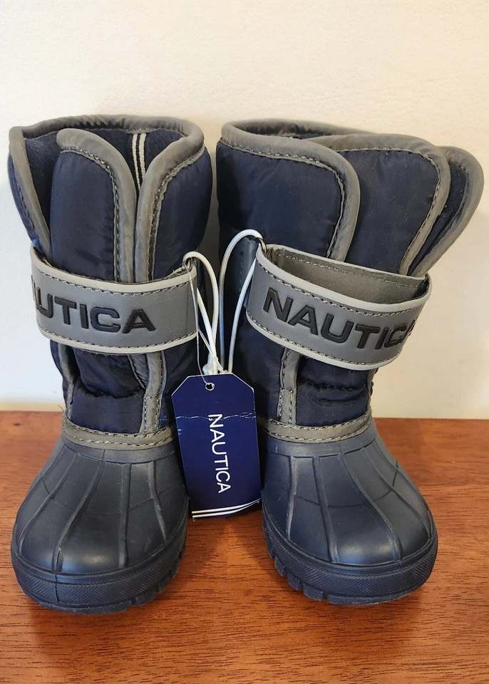 Botas de invierno/nieve aisladas Nautica Little Boys usadas en excelente estado AZUL MARINO talla 8 Foto 2 de 4
