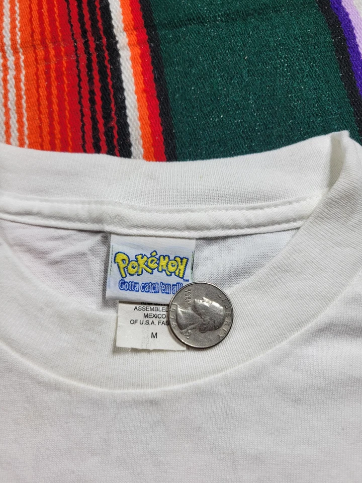 Camiseta vintage Pokemon Nintendo talla juvenil mediana Foto 3 de 4