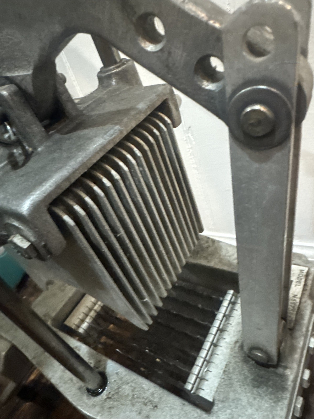 Nemco - N55750 - Easy Onion Slicer II 1/4 in Cut Onion Cutter