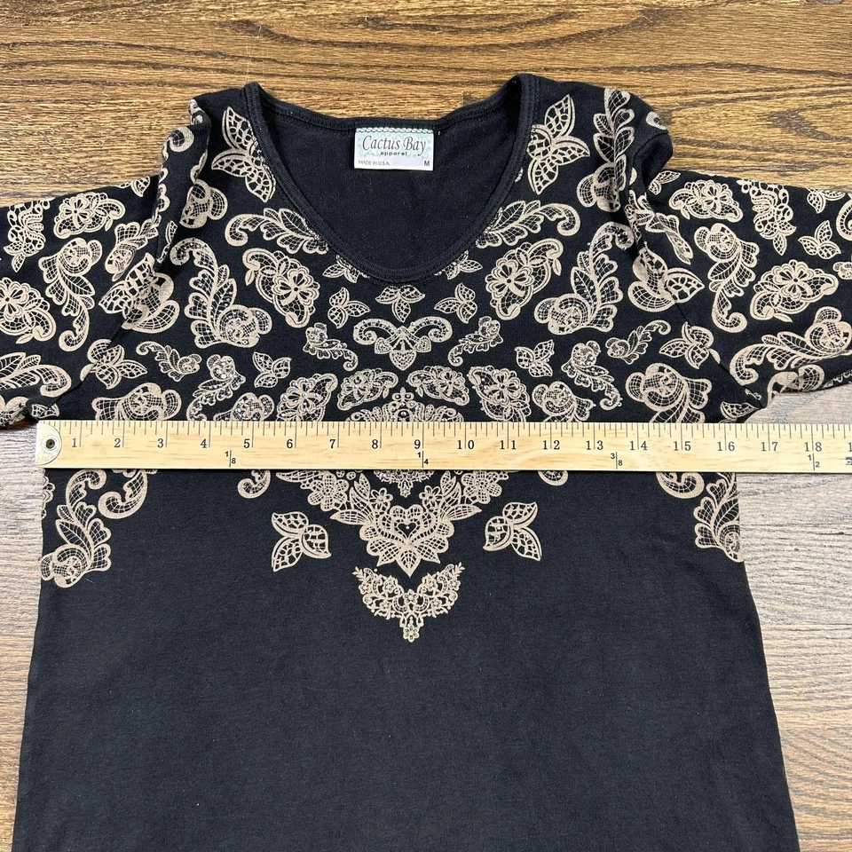 Camisa Cactus Bay para mujer mediana negra floral estrás manga 3/4 hecha en EE. UU. Foto 4 de 4