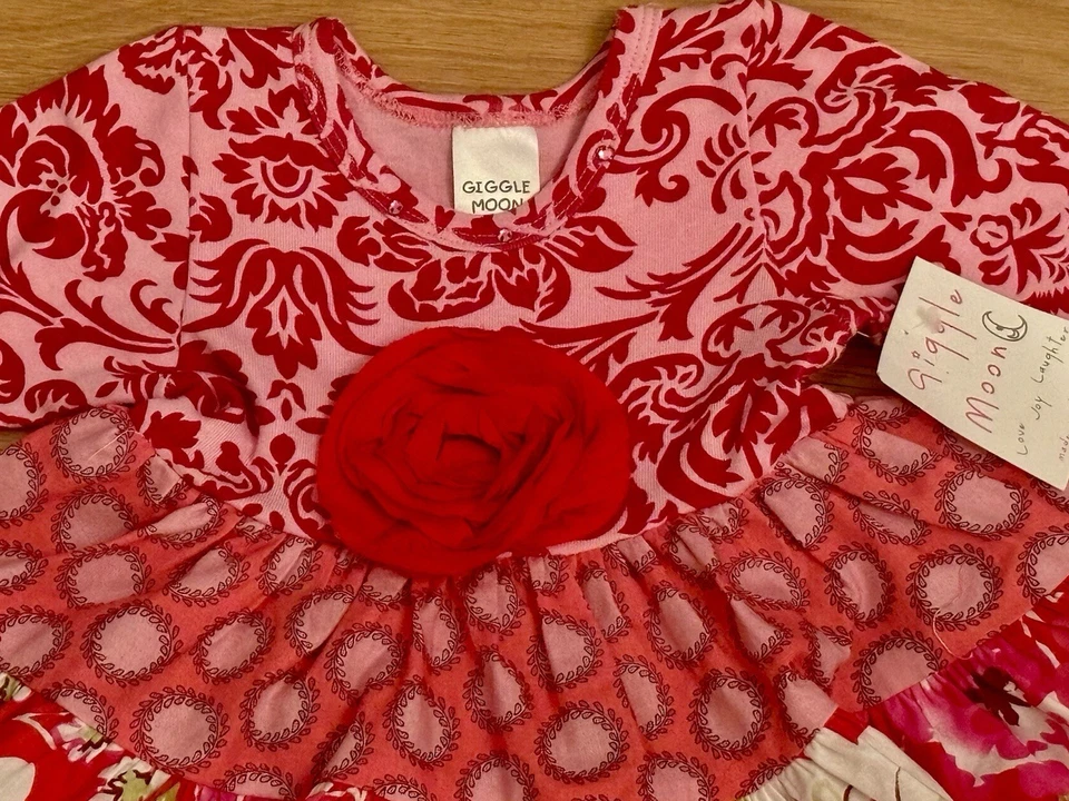 Nuevo con etiquetas Vestido Giggle Moon En Niveles Patchwork Rosa Giratorio Boutique 2t Foto 2 de 3