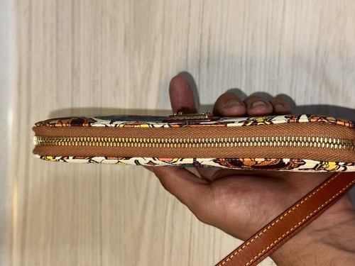 Disney Dooney & Bourke - Beauty and the Beast Stained Glass Wrislet Wallet - Picture 6 of 12