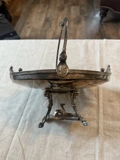 Middletown Plate Co Triple Silverplated Presentation bride basket Whippet hoofs