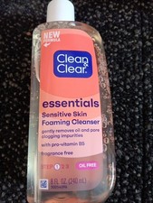 Clean  Clear Essentials Foaming Facial Cleanser OIL Free 8 oz Sensitive Skin
