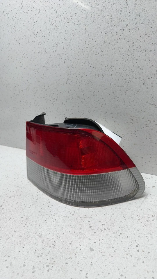 1996 1997 1998 1999 2000 Honda HONDA CIVIC Right Tail Light Assembly - Image 3 of 4