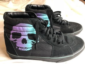 {keywor d} vans calaveras hombre
