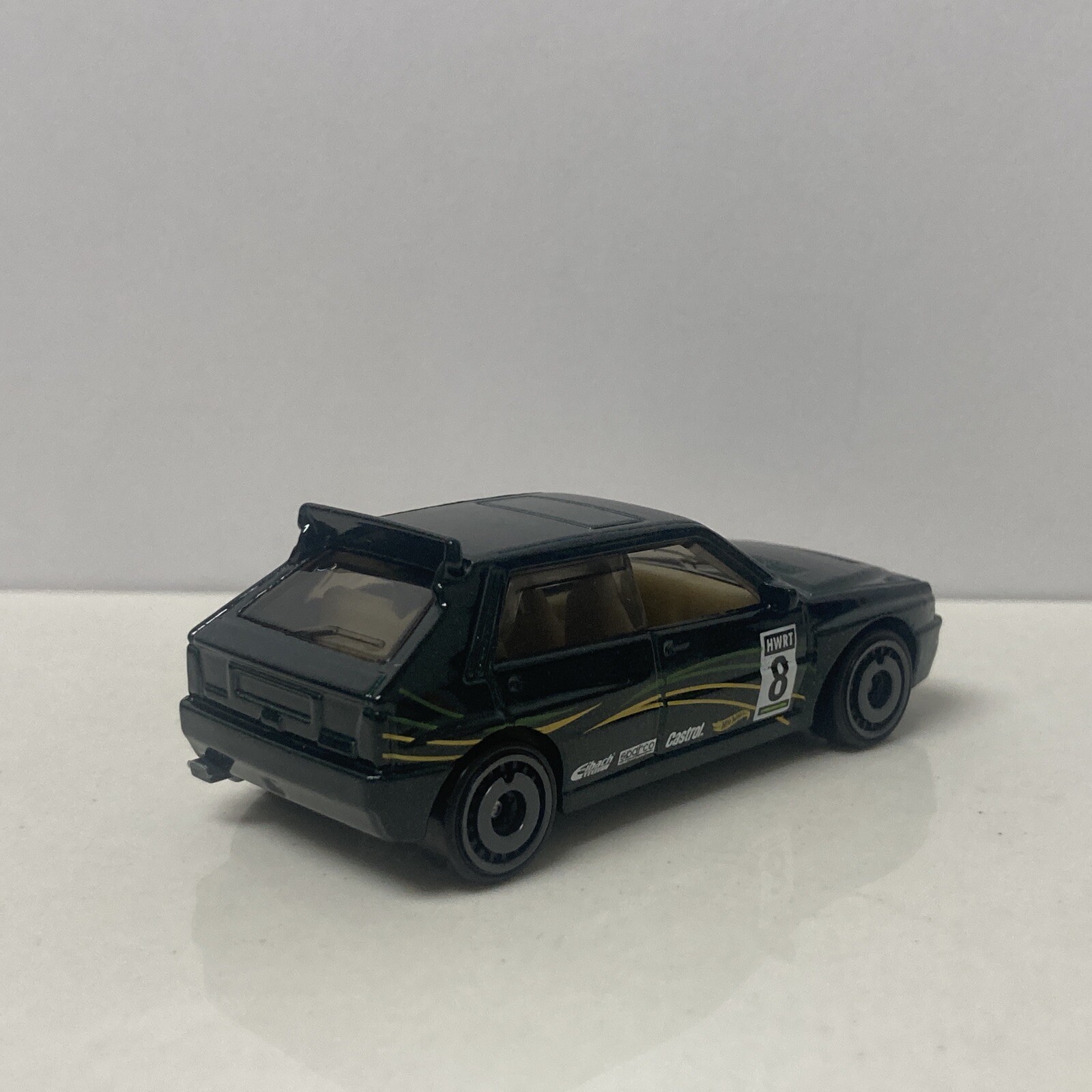 Picture 2 of 4