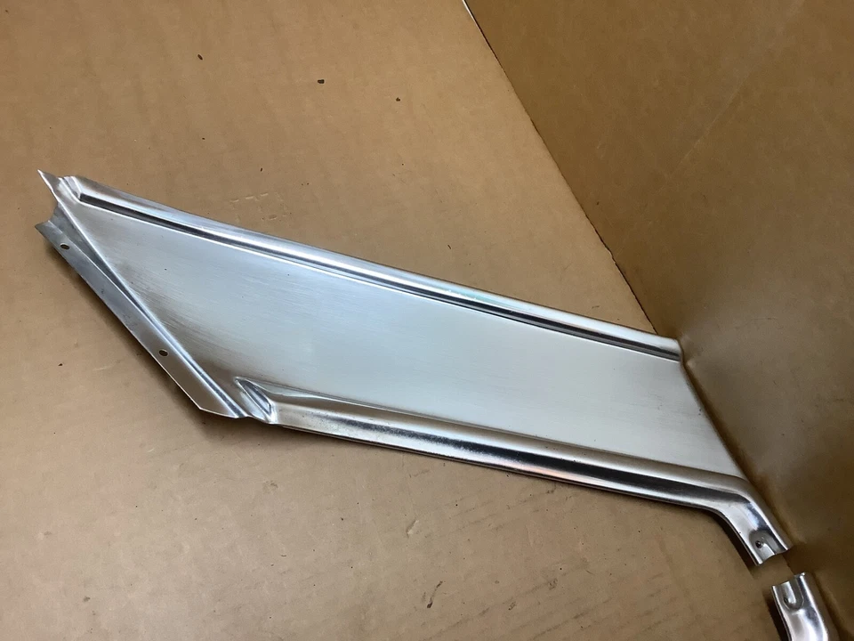 Mercury Marauder 1963 1964 4 puertas techo rígido pilar C moldura paneles de vela OEM Foto 3 de 4