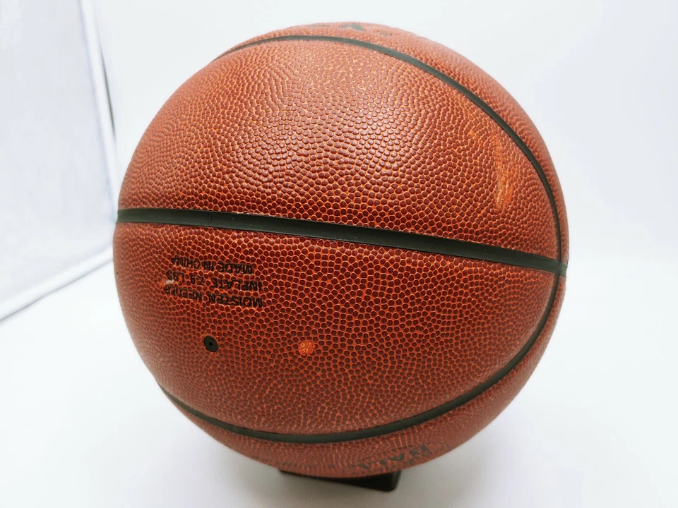 哈基姆·沃里克·锡拉丘兹大学签名篮球 — 第 3/4 张图片