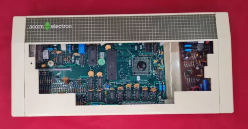 Acorn Electron For Spares or Repair. Shows Stripes on screen