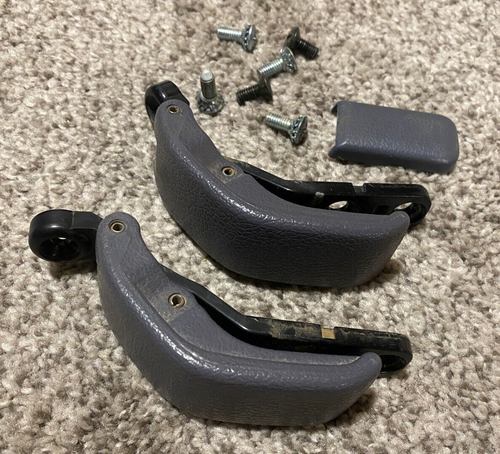 1989-2002 Toyota Pickup Tacoma Extra Cab Rear Vent Window Latch Grey Gray