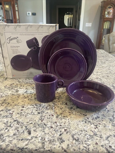 Fiesta Retired 4-Piece Place Setting PLUM Fiestaware Set in Box USA NEW