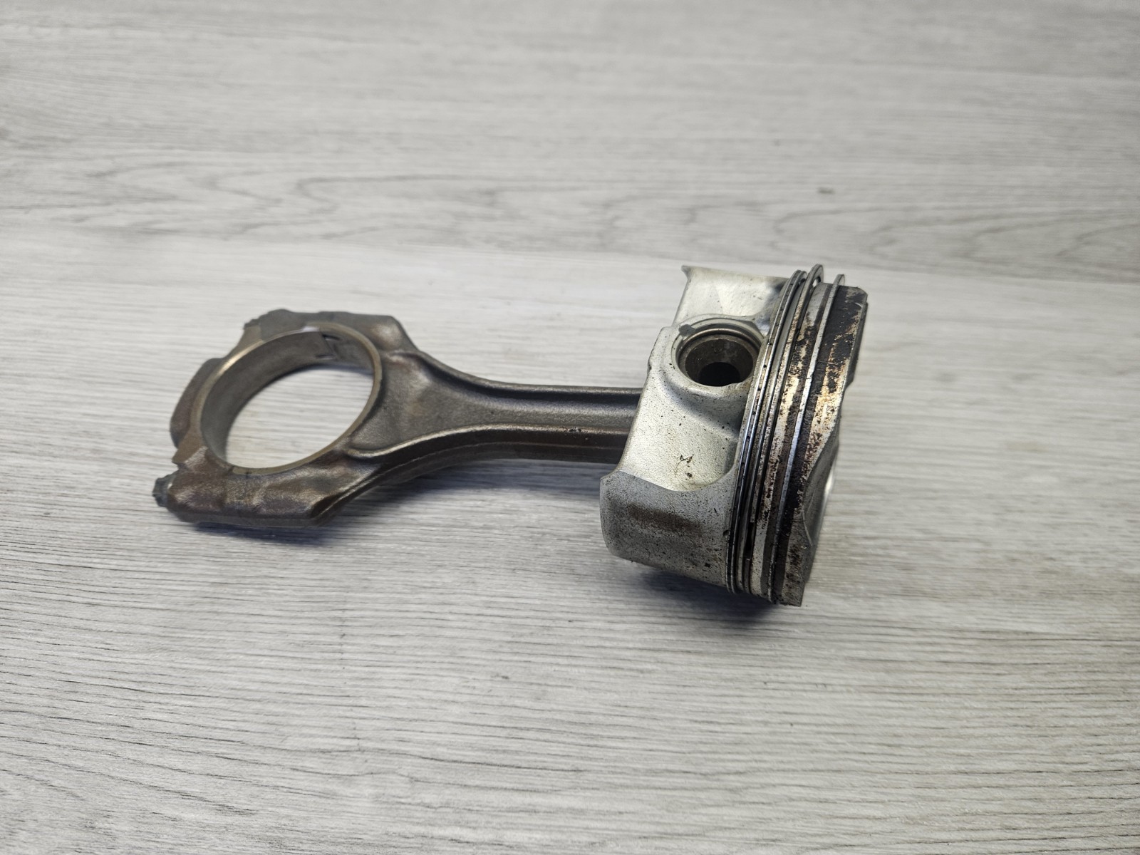 BMW N63 Engine Piston and Connecting Rod Set