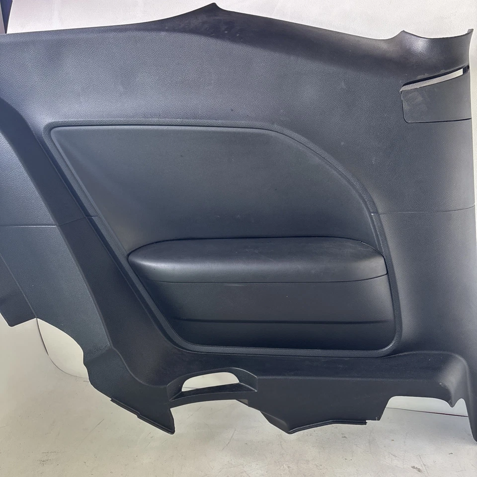2015-23 DODGE CHALLENGER Rear Left Quarter Panel Trim Cover 1za07dx9ad OEM — 第 3/4 张图片