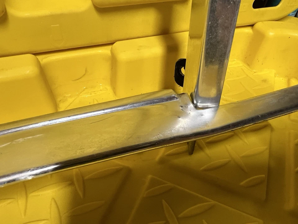 75-79 LINCOLN TOWN CAR SIDE Opera cuarto ventana cromo moldura derecha Foto 3 de 4