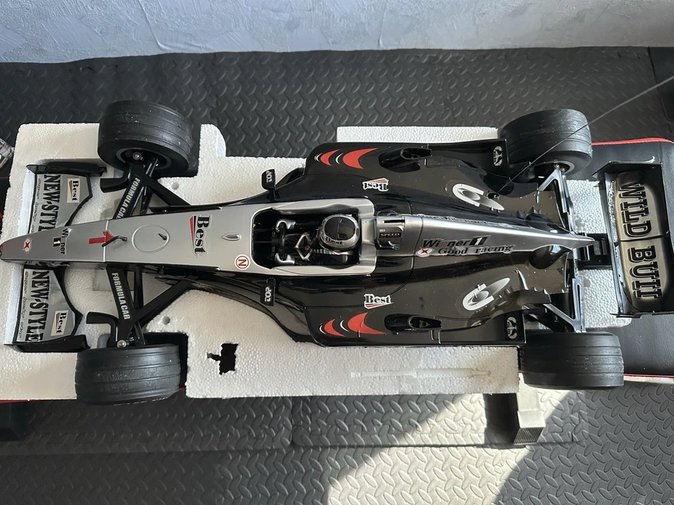 McLaren RC Formel 1 Rennwagen – V10 Ära – mit OVP & Fernsteuerung - Bild 3 von 4