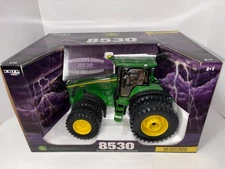 1/16 John Deere 8530 Collector Edition FWA w/Front and Rear Duals NIB