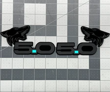 Angry COYOTE Head L-BLUE DOT 5.0 Emblem Badges M-Bk/Blk Fender Aggressive Racing