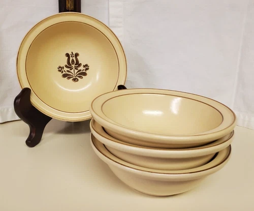 Set of 4 Vintage Pfaltzgraff Village 6" Soup Salad Cereal Bowls Embossed USA 