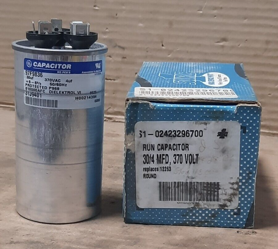 GENERAL ELECTRIC #97F9836 RUN CAPACITOR (30uF, 370VAC, 4uF) P105  