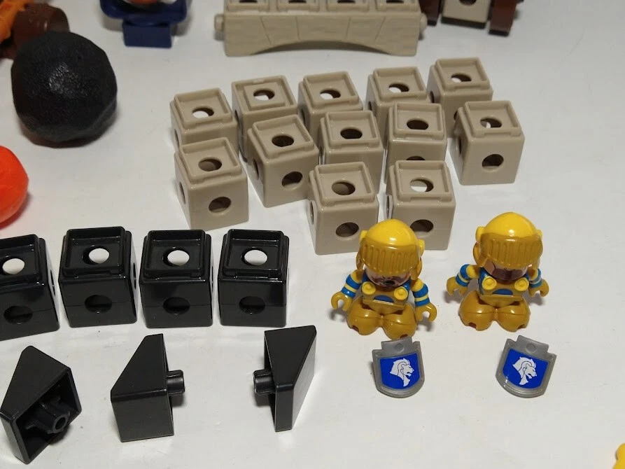 Fisher Price 三重奏积木 80 + 来自 P6839 King's Gatehouse — 第 4/4 张图片