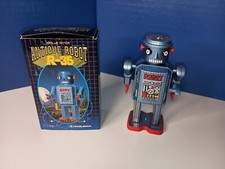 Antique Robot R-35 Wind-Up Tin Figure w/ box ...
