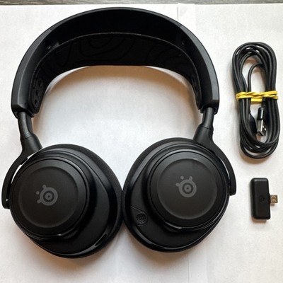 SteelSeries Arctis Nova 7 (Gen 1) Wireless Gaming Headset - PC, PS5, PS4