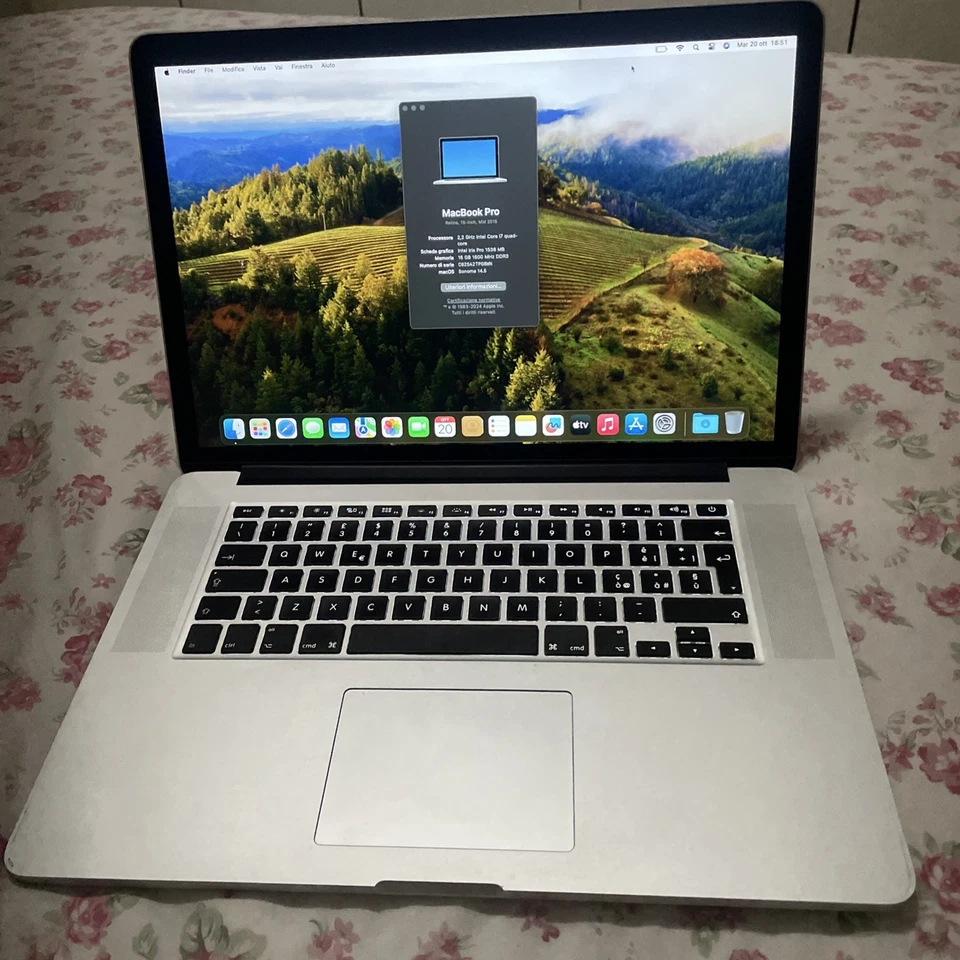 Apple MacBook Pro 15,4" (256GB SSD, Intel Core i7 4ª generazione, 2,20 GHz,..., foto 1 di 5
