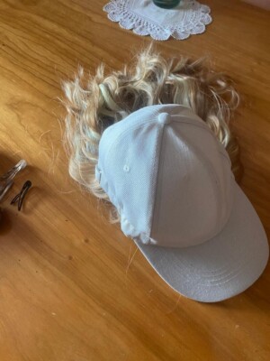 MÜTZE MIT HAARVERLÄNGERUNGEN WEISS, GEMISCHT BLOND STYLBAR NEU FAB