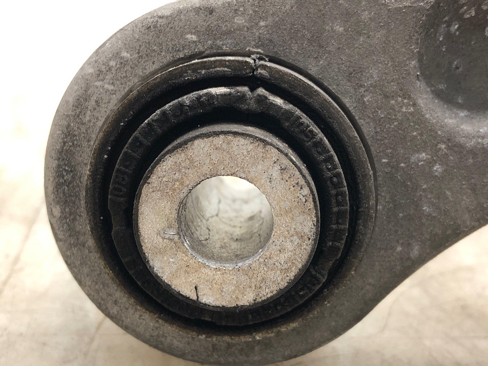 2006-2012 BENTLEY CONTINENTAL OEM RIGHT REAR UPPER CONTROL ARM