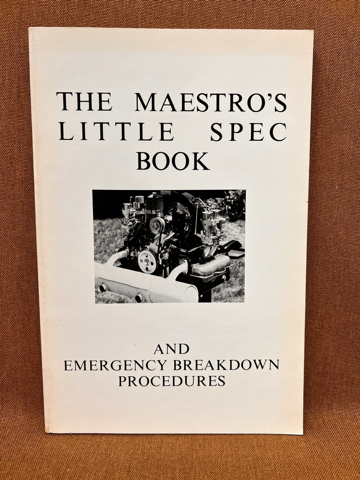 EL PEQUEÑO LIBRO DE ESPECIFICACIONES DEL MAESTRO Procedimientos de avería de emergencia Harry Pellow 1984