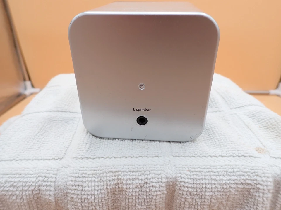 iHome iH51 speaker left speaker replacement - Image 3 of 3