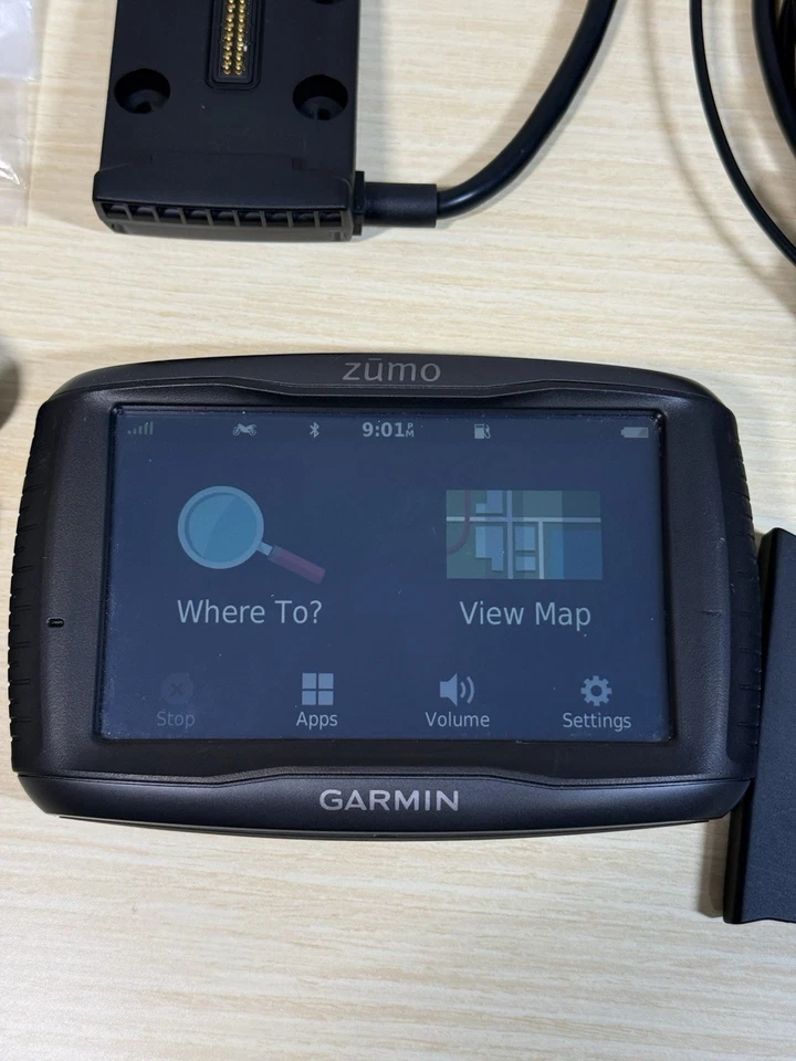 Garmin Zumo 595LM (Lifetime Maps) Motorcycle - Auto GPS Satellite Navigation - Image 2 of 4