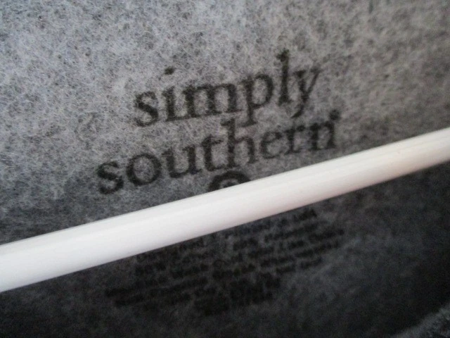 Simply Southern | Women's Christmas Dog "Merry & Bright" Sweatshirt Size Small - Image 3 of 4