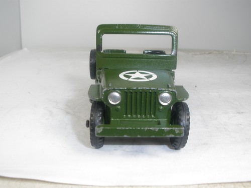 MADE IN ENGLAND Dinky Toys UNIVERSAL JEEP #669 NEAR PERFECT CONDITION - Picture 2 of 11