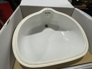 Drummonds DAD9005 Undermounted Basin White