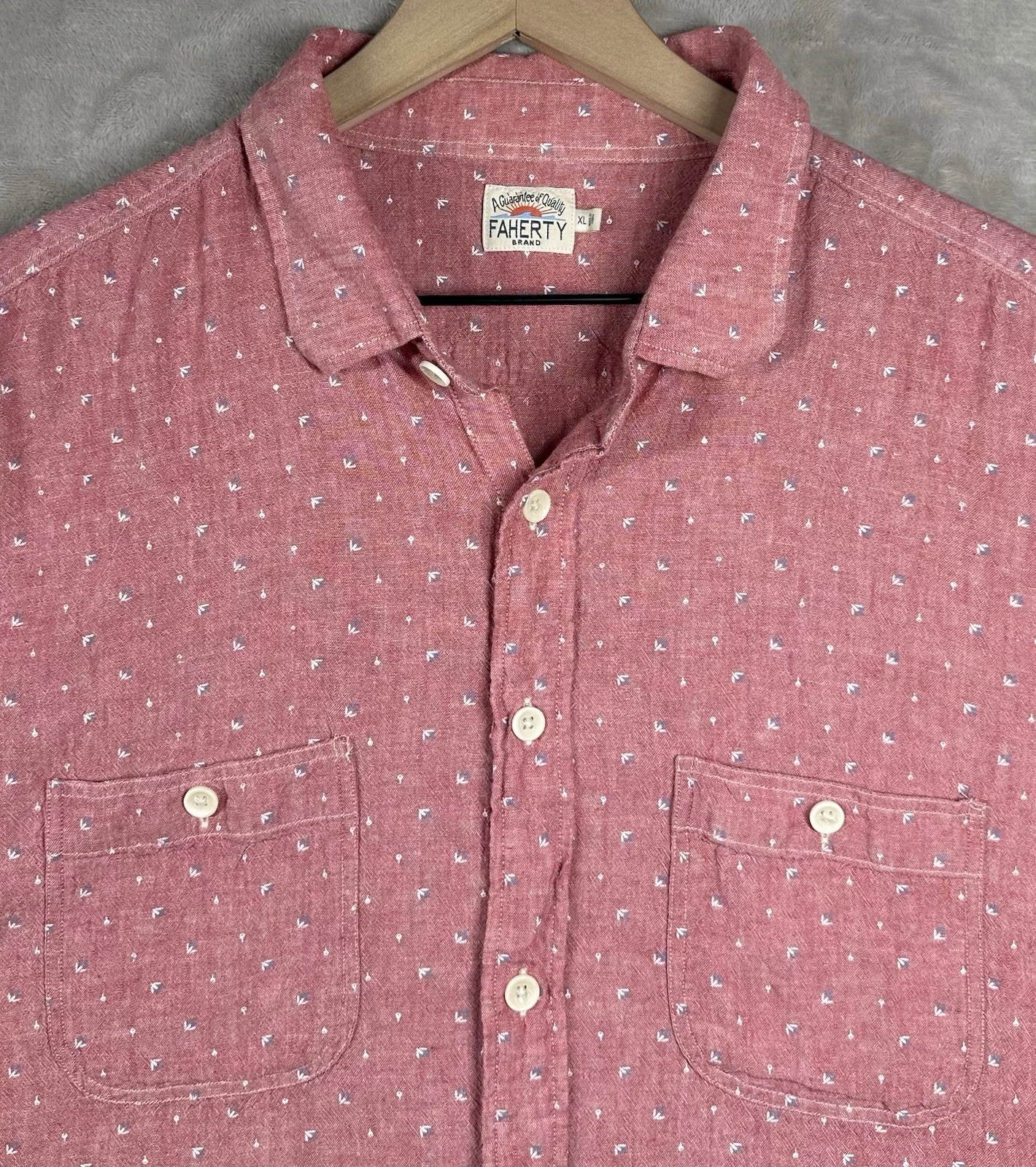 Faherty Linen Rayon Blend S/S Button Up Shirt Mens XL Red Geometric Beach Cruise