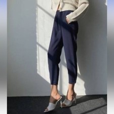 Babaton SMALL-Black Cropped Pants Aritzia