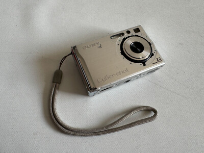 Sony Cyber-shot DSC-W80 7,2 MP Digital Camera Kamera