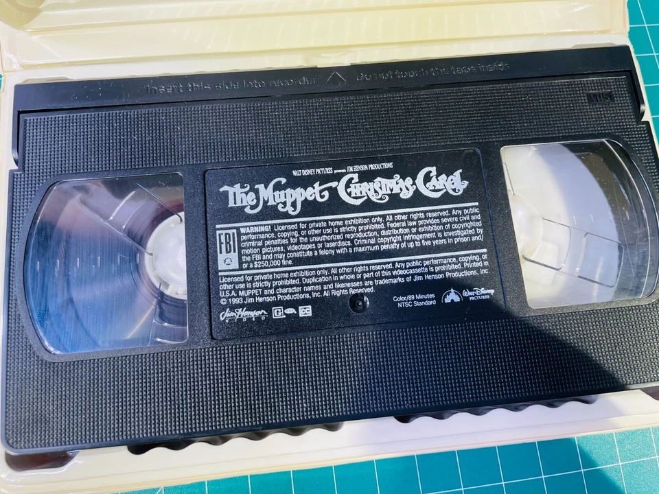 The Muppet Christmas Carol (VHS 1993 Jim Henson) Clamshell - Image 4 of 4